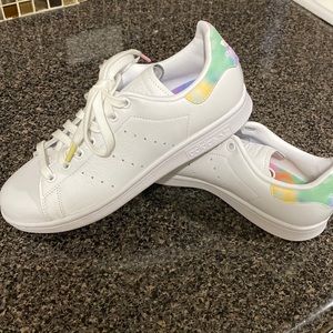 NEW with tag, Adidas Stan Smiths womens size 8